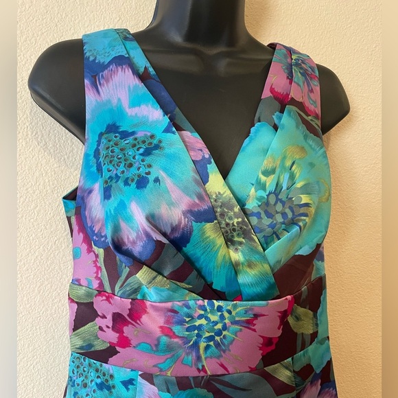 NWOT Calvin Klein Tropical Blue & Pink Floral Satin sleeveless midi dress. Small - Picture 2 of 10